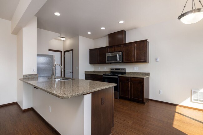 Building Photo - Gilkey 425,LLC#2