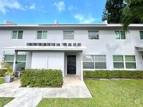 Building Photo - 4269 Coral Springs Dr