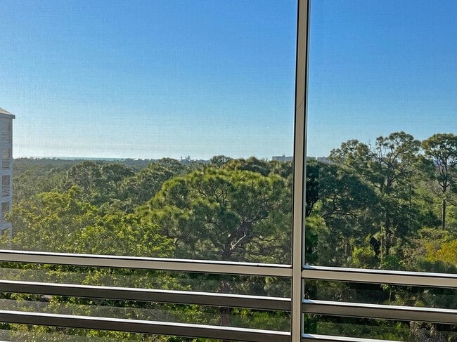 Building Photo - 15191 Cedarwood Ln