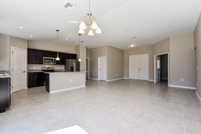 Building Photo - 4916 2nd St W, Lehigh Acres, FL