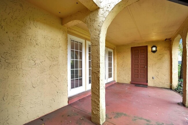 Building Photo - 3919 Bell Tower Dr