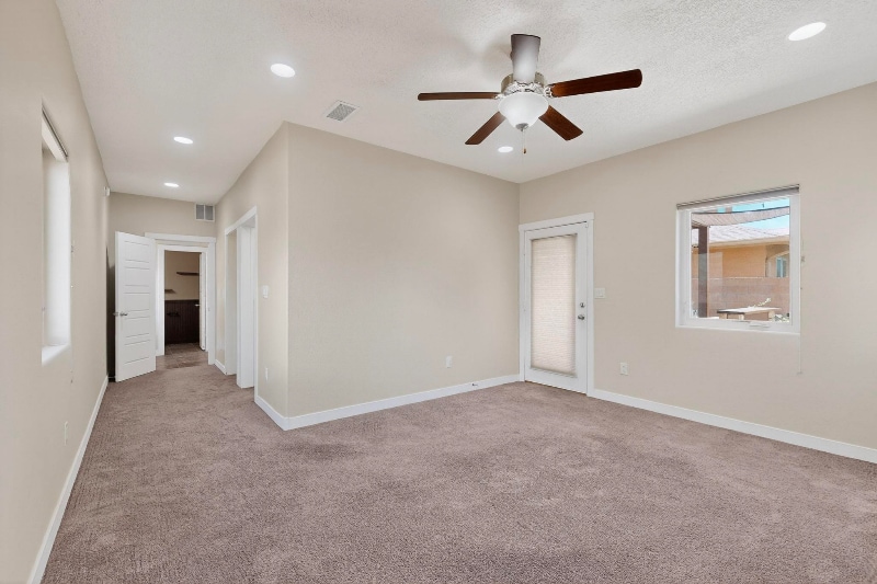 Building Photo - 5277 Via del Cielo Ln