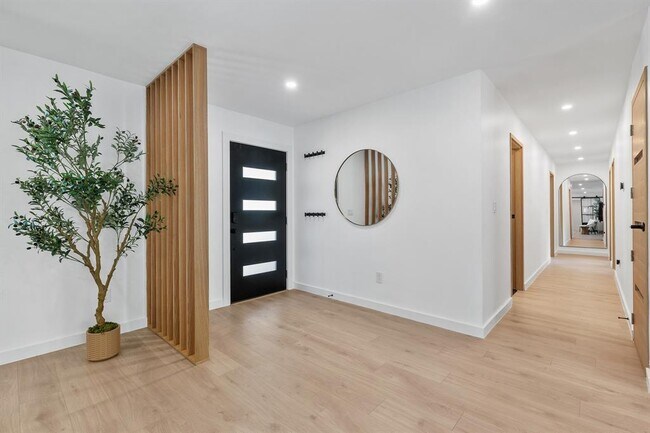 Building Photo - 2607 Pembrook Trail