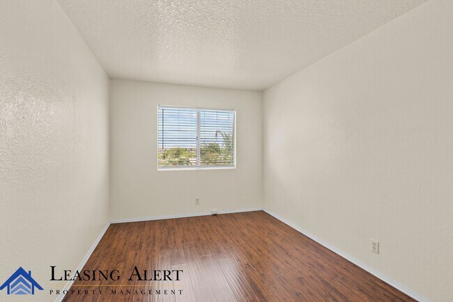 Building Photo - 27653 Myrin Ct
