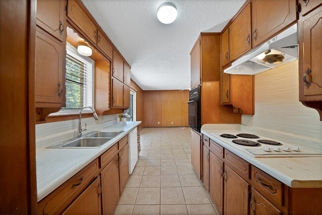 Building Photo - 6516 Perdido Dr