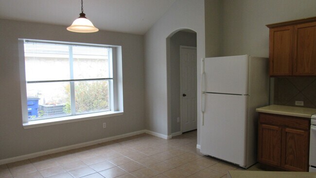 Building Photo - 1510 Ridgewood Dr