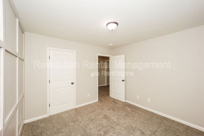 Building Photo - 116 Slate Dr