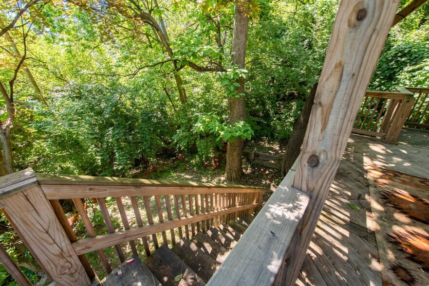 Building Photo - 107 E Clifton Ave