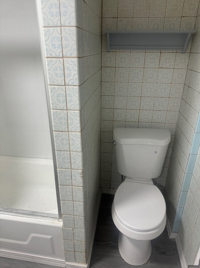 Building Photo - 1413 4th Ave