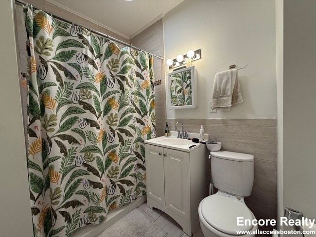 Building Photo - 39 Turner St