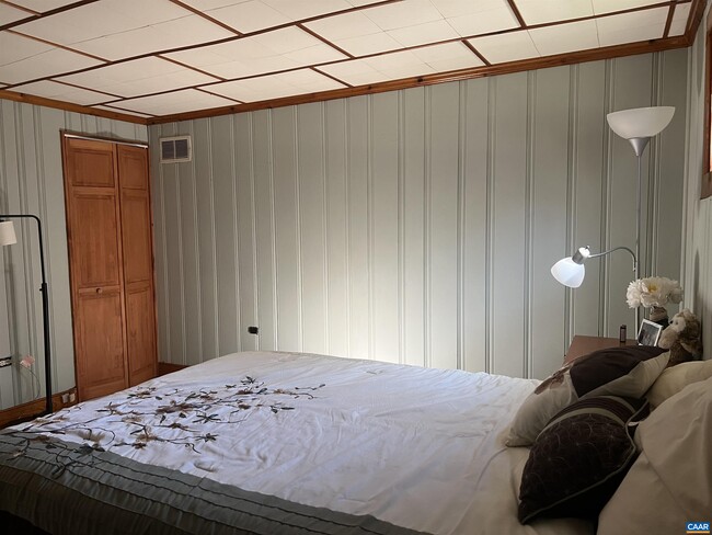 Building Photo - 1201 Bland Cir