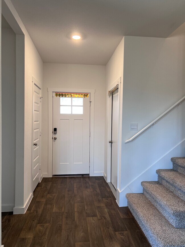 Building Photo - 305 Concho River Dr