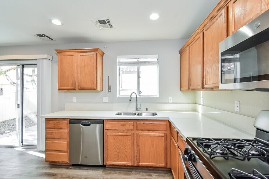 Building Photo - 10517 Silver Cholla Ct