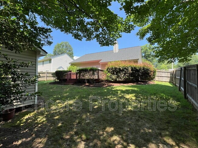 Building Photo - 108 Braxberry Way