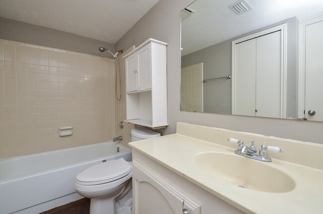 Building Photo - 13734 Sablegrove Ln