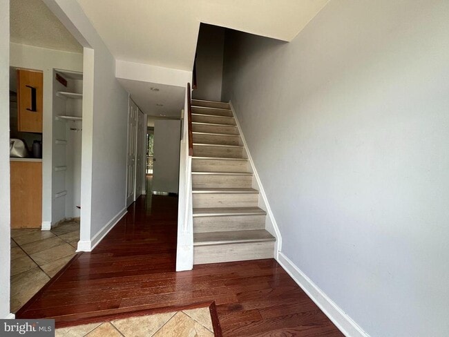 Building Photo - 8939 Footed Ridge