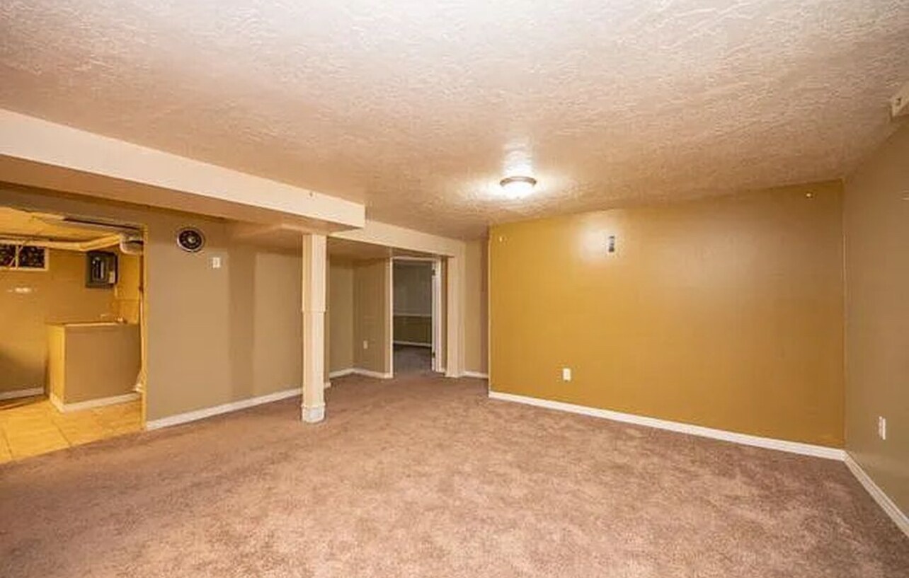 Building Photo - 1025 Tyler Ave