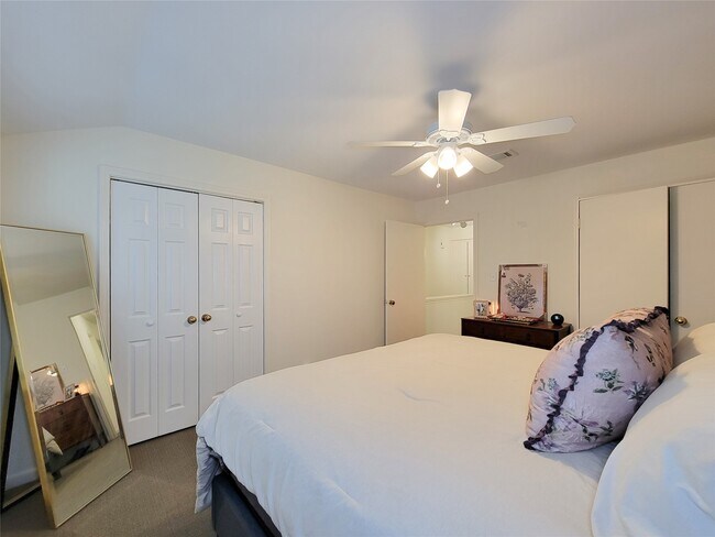 Building Photo - 2021 Winrock Blvd