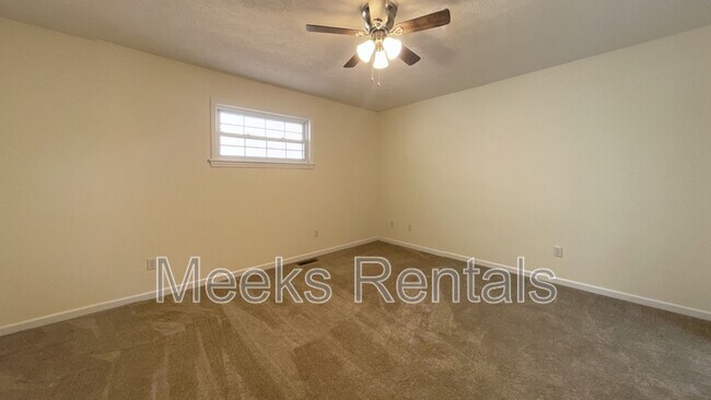 Building Photo - 246 Tackett Branch Rd