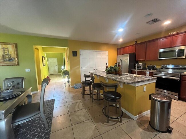 Building Photo - 3857 Gulf Shore Cir