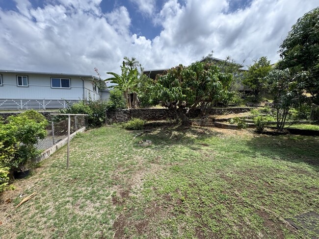 Building Photo - 1412 Kaminaka Dr