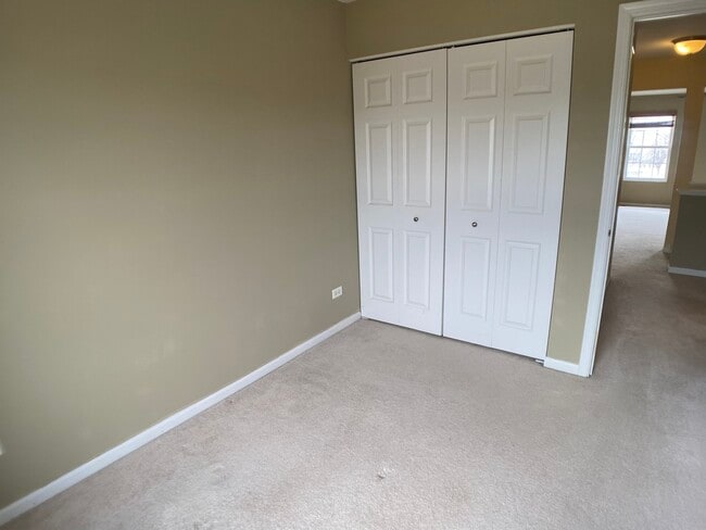 Building Photo - 24951 Clare Cir