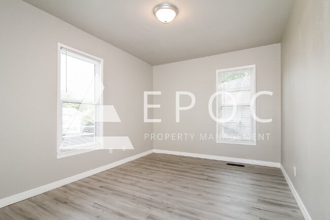 Building Photo - 704 Tiffin Ave
