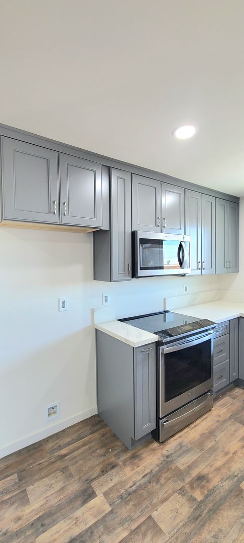 Building Photo - NEW NEW NEW!  NEW HOME ON ACRE HUGE LOT!