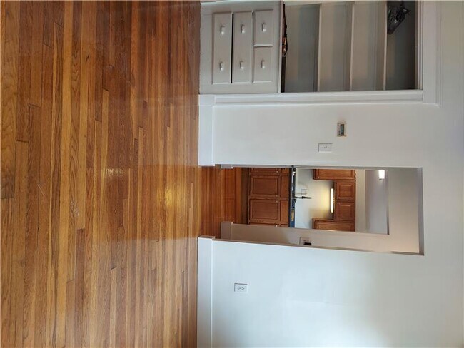 Primary Photo - 4 Gordon St