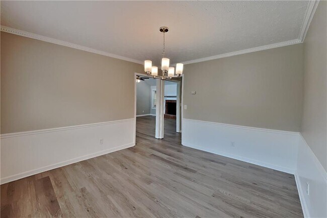 Building Photo - 979 Tyrell Dr