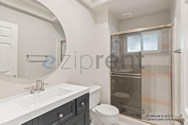 Building Photo - 34348 Atteridge Ct