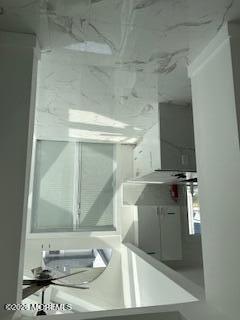 Building Photo - 15 Lockwood Pl