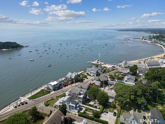 Building Photo - 19 Middle Beach Rd