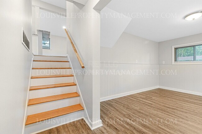 Building Photo - 3817 Klondike Ln