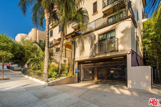 Building Photo - 1146 Hacienda Pl