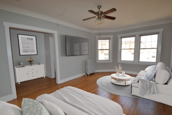 Building Photo - 4402 N Rockwell St