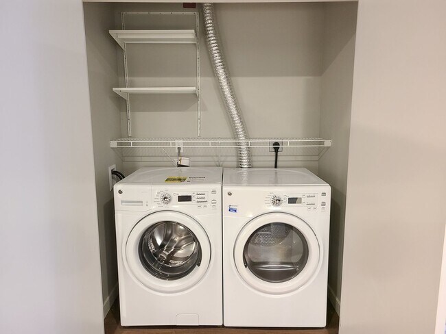 Building Photo - Mira Flats unit #324 Contemporary Open 1Bd...