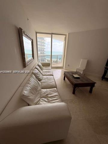 Building Photo - 9595 Collins Ave