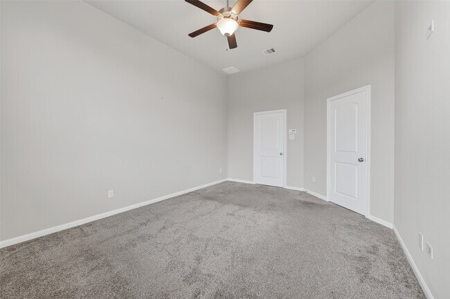 Building Photo - 16226 Rattlesnake Run Trl