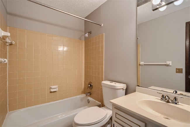 Building Photo - 2355 Mailand Ct