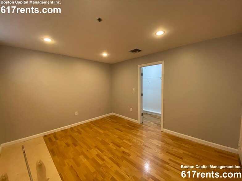 Building Photo - 2277 Massachusetts Ave