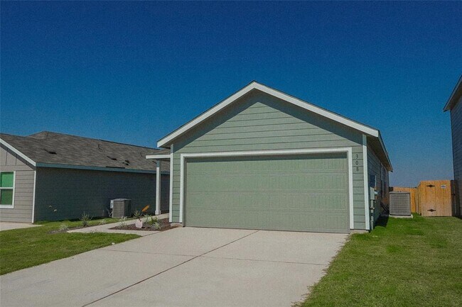 Building Photo - 308 Cowpoke Dr