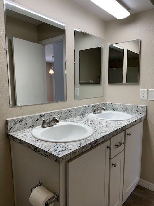 Building Photo - Crystal River Apartment for Rent