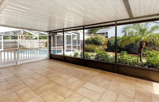 Building Photo - 244 Myrtle Ct