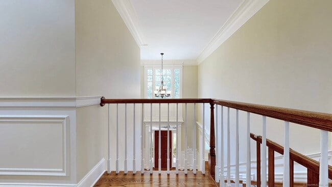 Building Photo - 59 Crescent Rd