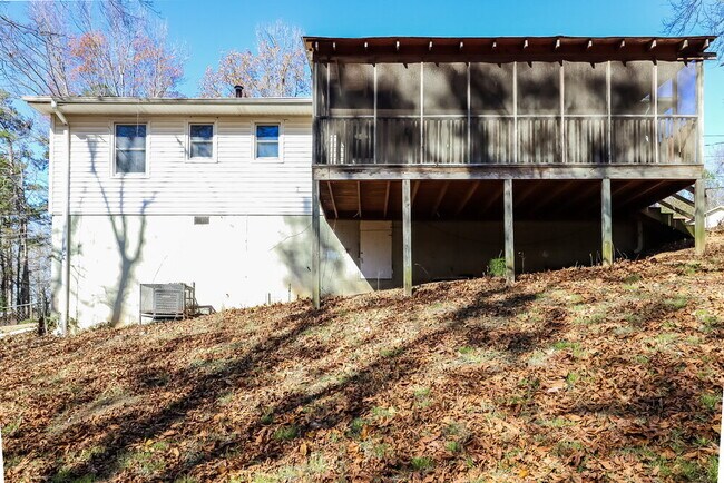 Building Photo - 208 Sam Pate Dr