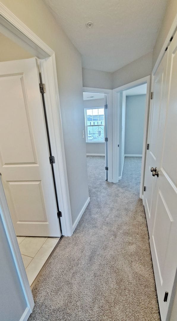 Building Photo - 3 Bed / 3-1/2 Bath Single Family Townhome