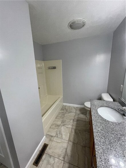 Building Photo - 1513 King Henry Dr