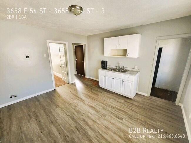 Building Photo - 3658 E 54th St