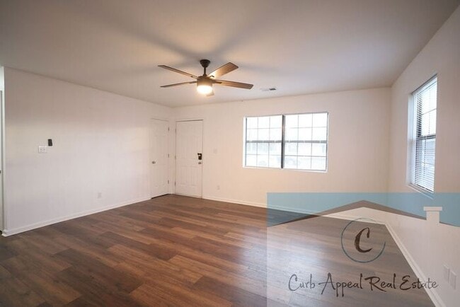 Building Photo - Beautiful 2 bed 1 bath house - Bono!